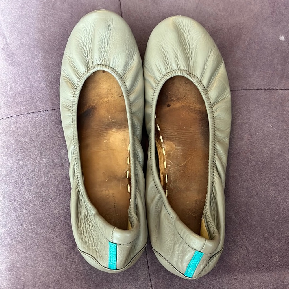 Taupe Tieks